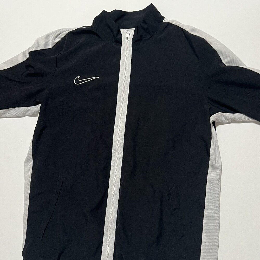 Nike Dri-Fit Windbreaker Jacket Full Zip Lined Athletic Black Men's size Large